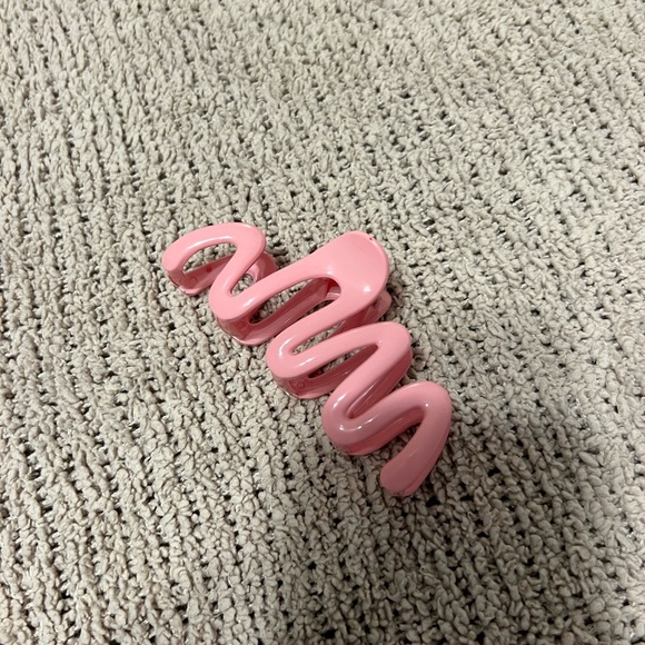 Accessories - Pink Wave Hair Clip - Women Accessories
